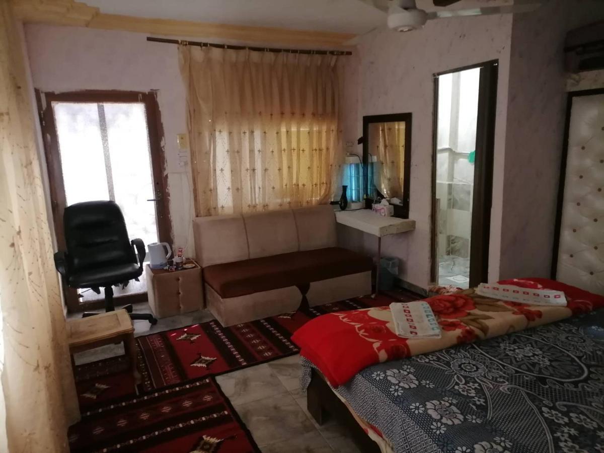 Guest House Hazem Al Azraq ash Shamali Экстерьер фото
