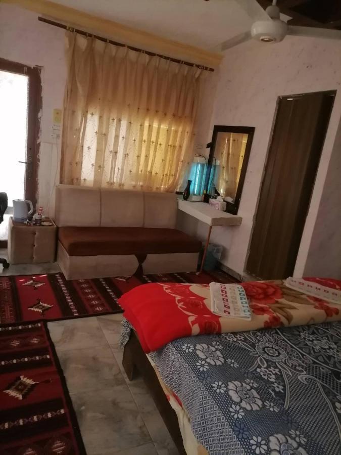 Guest House Hazem Al Azraq ash Shamali Экстерьер фото